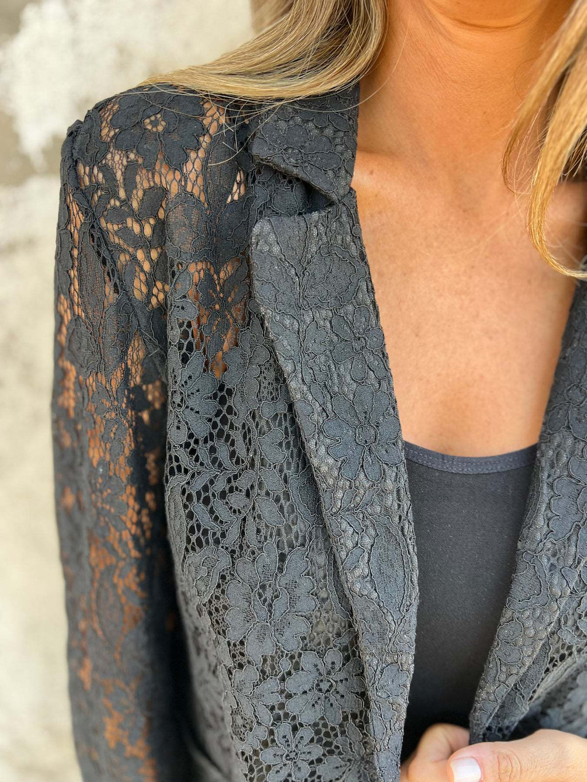 GAËLLE | BLAZER EN DENTELLE TRANSPARENTE